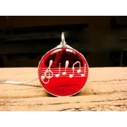 Dla Elizy - witrażowy wisior z muzycznym motywem