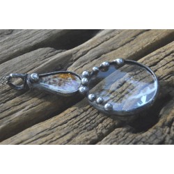 Brązowo miodowa ceramika - witrażowy wisior lupa do czytania