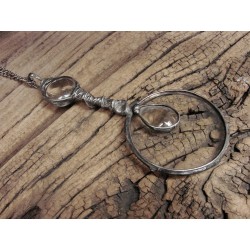 Z kroplą - wisior witrażowy lupa do czytania