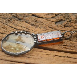 Nieregularny brąz  - witrażowy wisior lupa do czytania