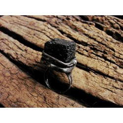 Lawa wulkaniczna  - witrażowy regulowany pierścionek