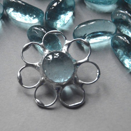 Błękitny kwiatek  - witrażowa broszka