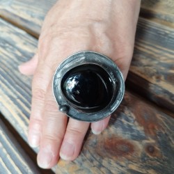 Okazały  czarny regulowany witrażowy pierścień