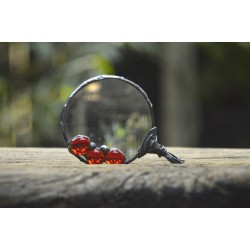 Czerwienie -  wisior lupa