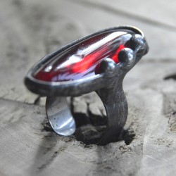 Kwistoczerwony - regulowany pierścionek