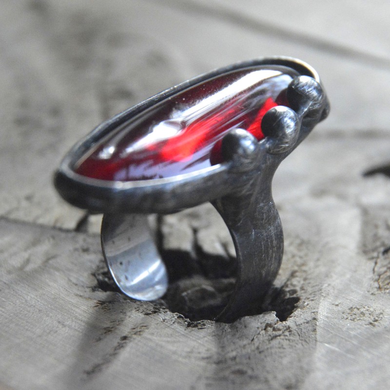 Kwistoczerwony - regulowany pierścionek