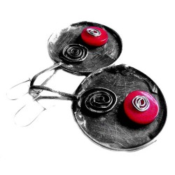 Koralowe tarcze - okrągłe kolczyki witrażowe