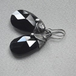 Black drops - szklane fasetowane kolczyki witrażowe