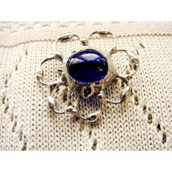 Granatowy kwiatek  - Broszka