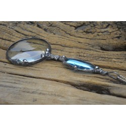 Turkusowa  długa lupa - witrażowy wisior