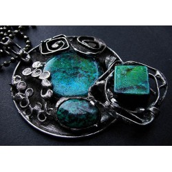 Chryzokola na okrągło - witrażowy okrągły  wisior