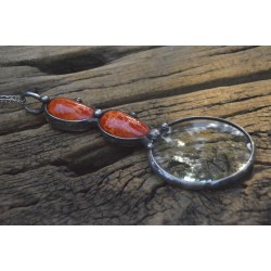 Ceglasta - witrażowy wisior lupa na łańcuszku