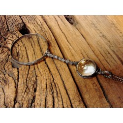 Szklana kula - wisior witrażowy lupa do czytania