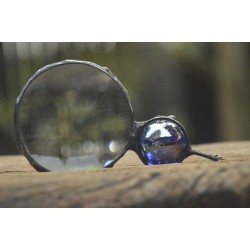 Granatowa kula  - wisior witrażowy lupa do czytania