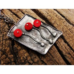 Maki czerwone - wisior z czerwonego korala